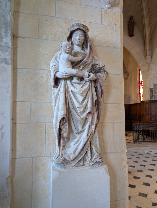 statue : Vierge à l'Enfant