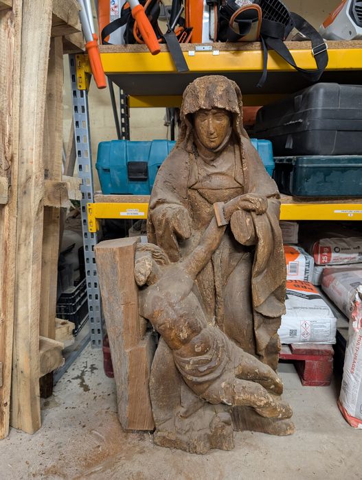 groupe sculpté : Vierge de Pitié