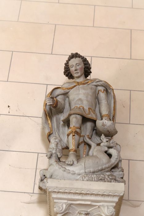 groupe sculpté : Saint Michel et le dragon