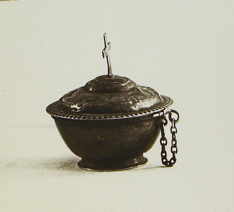 ciboire des malades (custode) - © Ministère de la Culture (France), Conservation des antiquités et des objets d’art du Pas-de-Calais – Tous droits réservés 