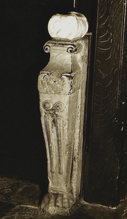 deux bénitiers - © Ministère de la Culture (France), Conservation des antiquités et des objets d’art du Pas-de-Calais – Tous droits réservés