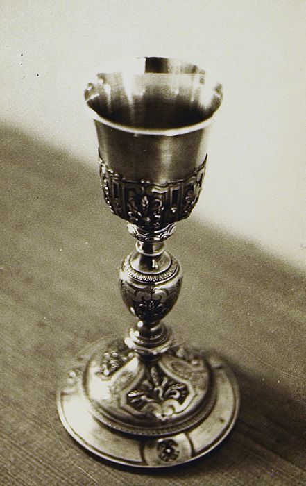 calice et patène - © Ministère de la Culture (France), Conservation des antiquités et des objets d’art du Pas-de-Calais – Tous droits réservés