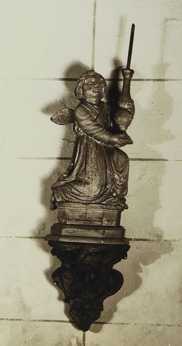 statue (statuette) et son socle : Angelot céroféraire