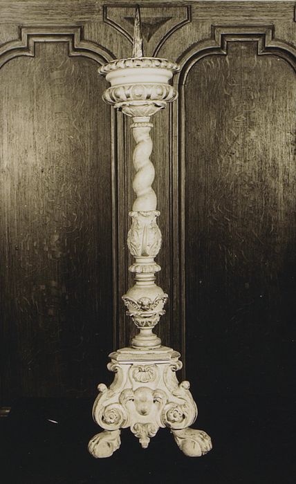 quatre chandeliers d'autel - © Ministère de la Culture (France), Conservation des antiquités et des objets d’art du Pas-de-Calais – Tous droits réservés