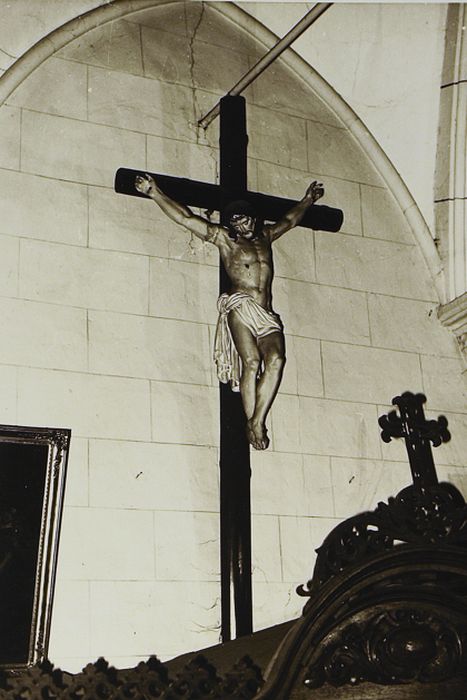 statue : Christ en croix - © Ministère de la Culture (France), Conservation des antiquités et des objets d’art du Pas-de-Calais – Tous droits réservés