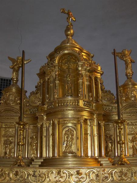 autel, tabernacle, exposition : vue de la partie centrale du tabernacle