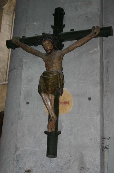 statue (crucifix) : Christ en croix : vue générale