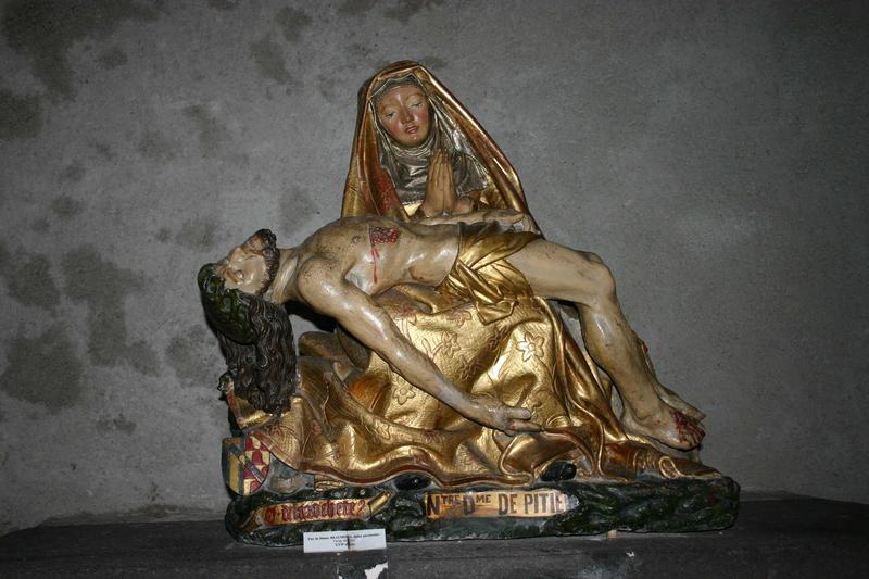 groupe sculpté : Vierge de pitié