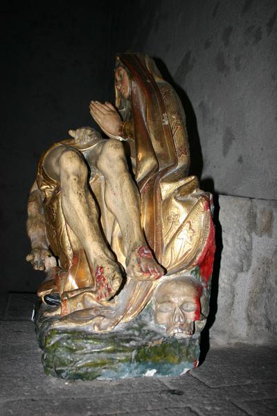 groupe sculpté : Vierge de pitié