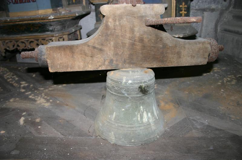 cloche, vue générale - © Ministère de la Culture (France), Conservation des antiquités et objets d'art du Puy-de-Dôme – Tous droits réservés