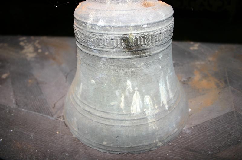 cloche, vue générale - © Ministère de la Culture (France), Conservation des antiquités et objets d'art du Puy-de-Dôme – Tous droits réservés
