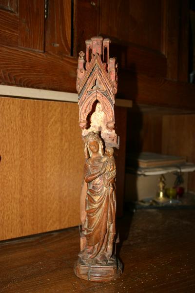 statue (statuette) : Vierge à l'Enfant dite Notre-Dame-de-Grâce, vue générale