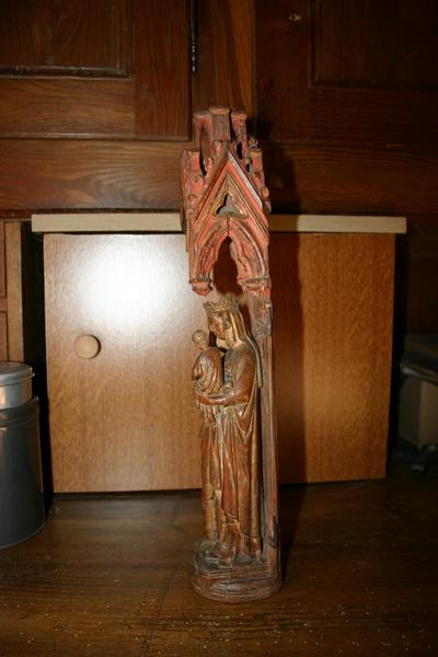statue (statuette) : Vierge à l'Enfant dite Notre-Dame-de-Grâce, vue générale