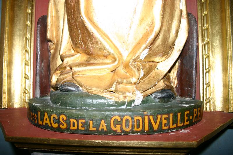 retable, statue : Vierge à l'Enfant dite Notre-Dame-des-lacs-de-la-Godivelle, détail