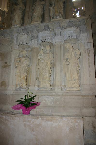 retable, statues (6) : Vertues (les), vue partielle