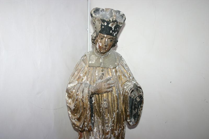 statue : saint Yves, vue partielle - © Ministère de la Culture (France), Conservation des antiquités et objets d'art du Puy-de-Dôme – Tous droits réservés