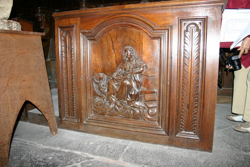 stalles, détail du bas-relief représentant saint Jean