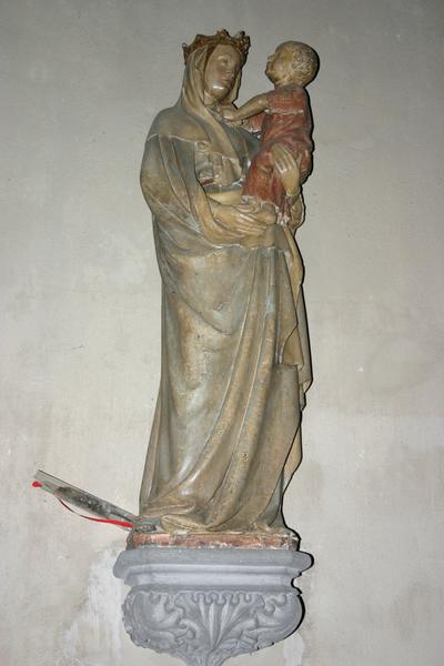 statue : Vierge à l'enfant - © Ministère de la Culture (France), Conservation des antiquités et objets d'art du Puy-de-Dôme – Tous droits réservés