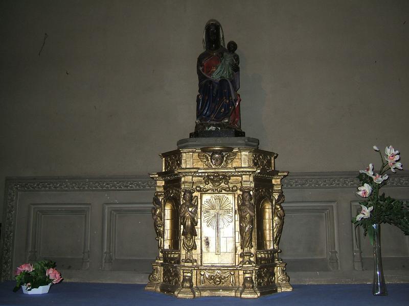 statue : Vierge noire assise, vue générale