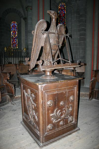 lutrin (aigle-lutrin), vue générale - © Ministère de la Culture (France), Conservation des antiquités et objets d'art du Puy-de-Dôme – Tous droits réservés