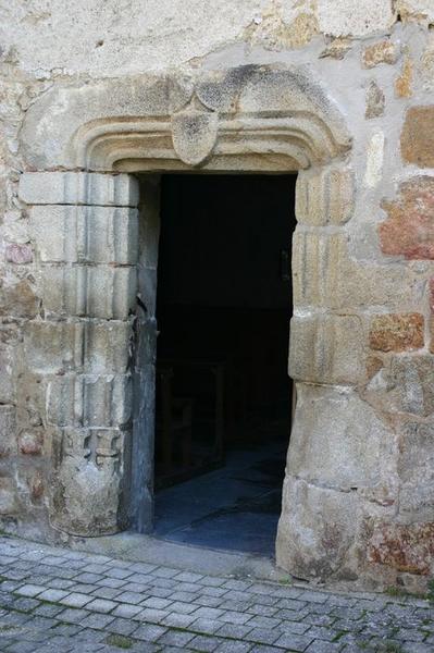 Eglise Saint-Blaise : porte d'accès nord, vue générale