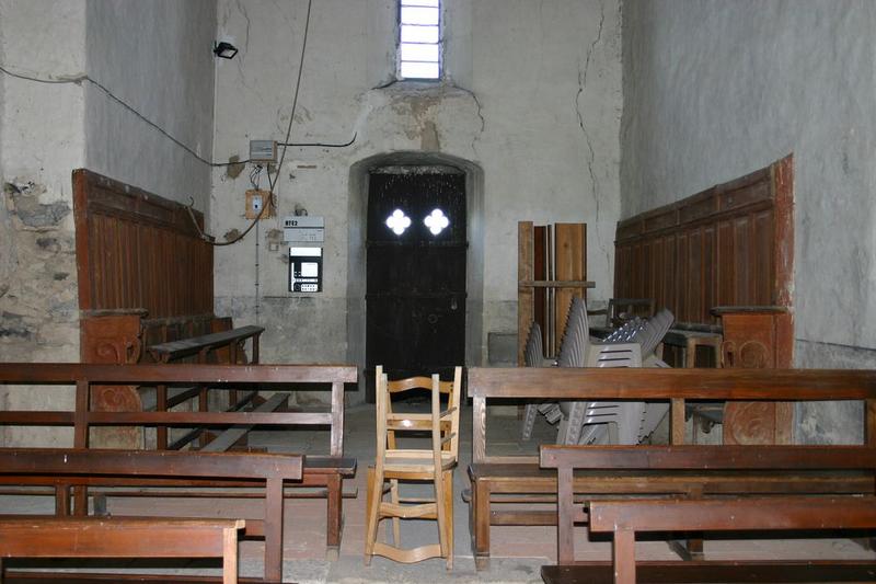 Église : vue partielle de la nef