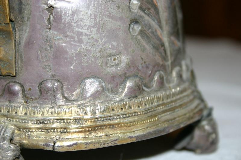 bras-reliquaire, détail de la base - © Ministère de la Culture (France), Conservation des antiquités et objets d'art du Puy-de-Dôme – Tous droits réservés