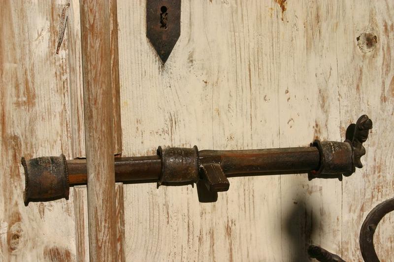 vantaux, détail du verrou