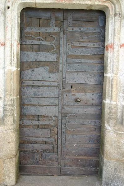 porche sud, vantaux de porte, vue générale