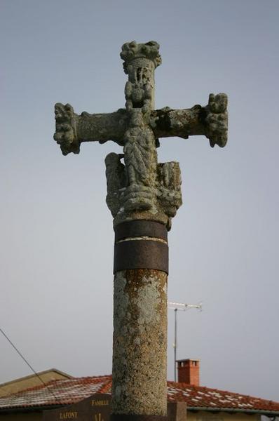 croix de cimetière, vue générale