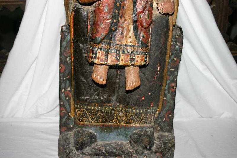 statue-reliquaire : Vierge à l'enfant, détail - © Ministère de la Culture (France), Conservation des antiquités et objets d'art du Puy-de-Dôme – Tous droits réservés