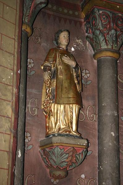 Statue : saint Vincent, vue générale