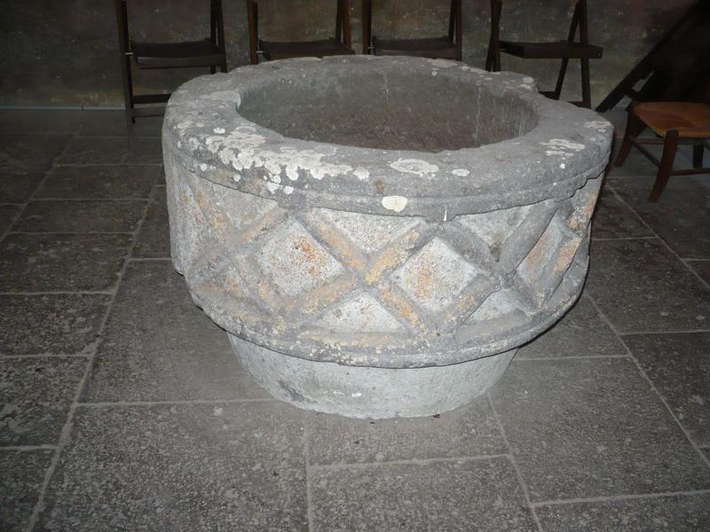 fonts baptismaux (cuve baptismale), vue générale