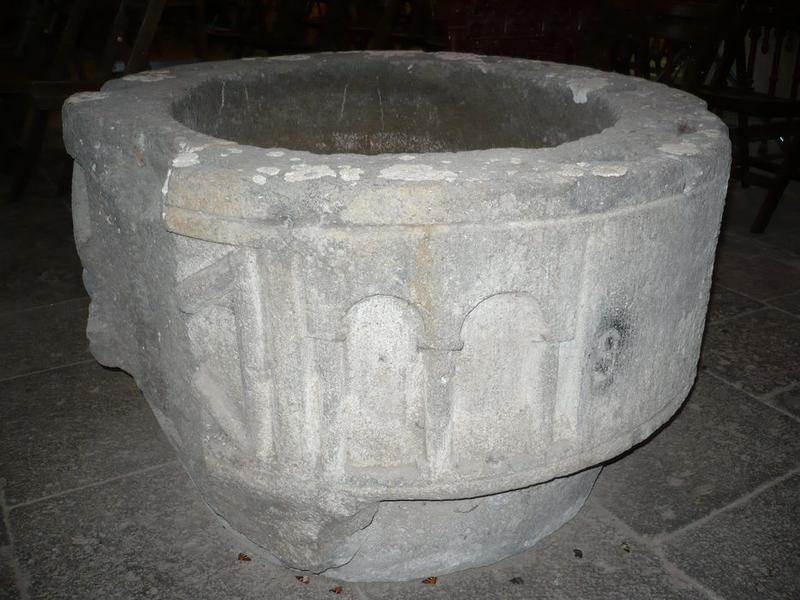 fonts baptismaux (cuve baptismale), vue générale