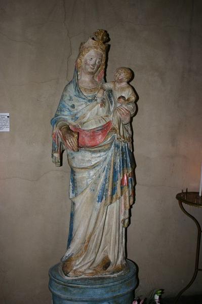 statue : Vierge à l'enfant