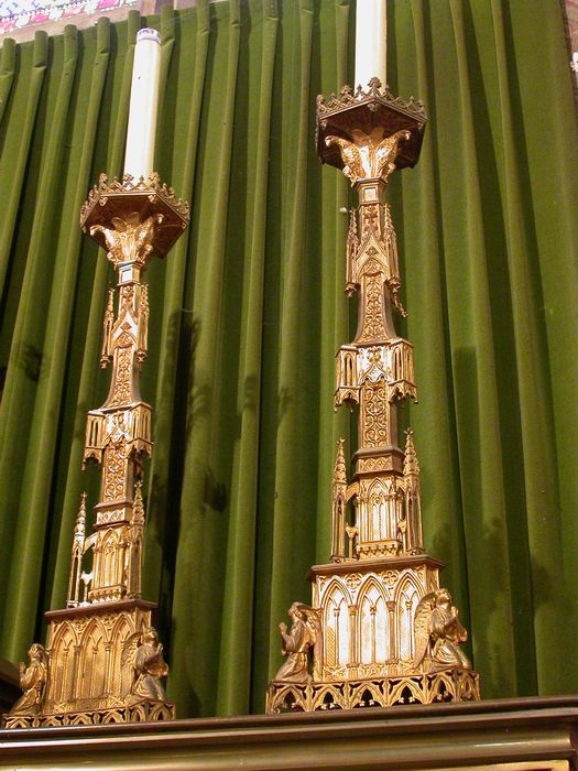 chandeliers (garniture d'autel )