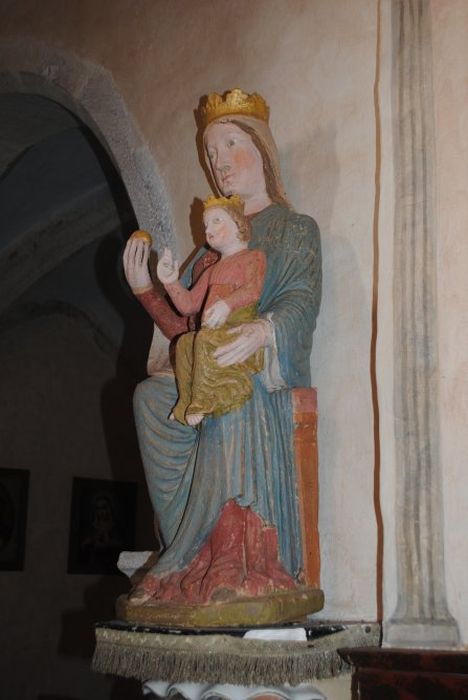 statue : Vierge à l'Enfant assise