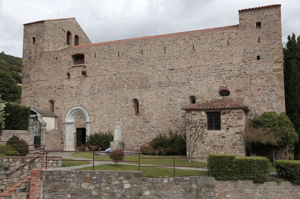 église Saint-André : Façade latérale sud, vue générale