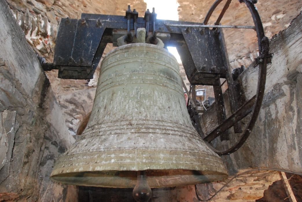 cloche et son battant