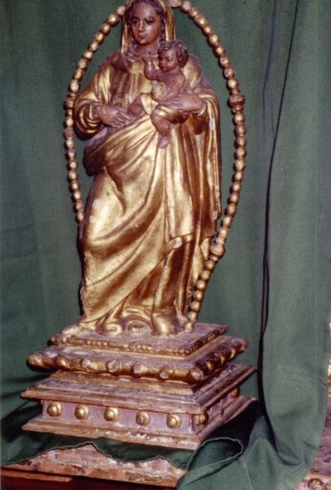 statue : Vierge du Rosaire