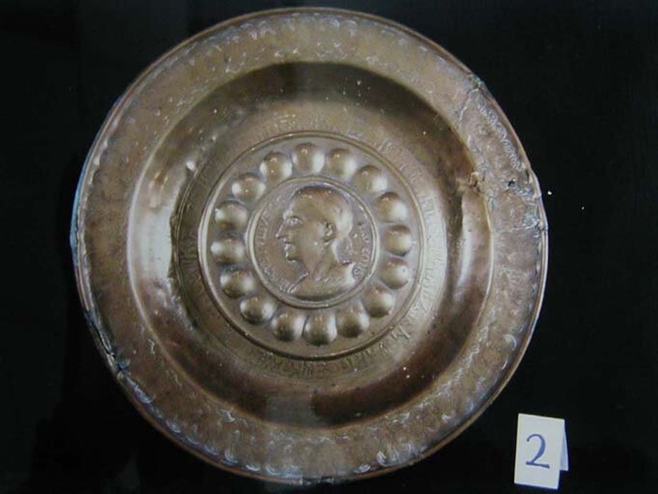 plat de quête n°2 - © Ministère de la Culture (France), Centre de conservation et de restauration du patrimoine des Pyrénées-Orientales – Tous droits réservés