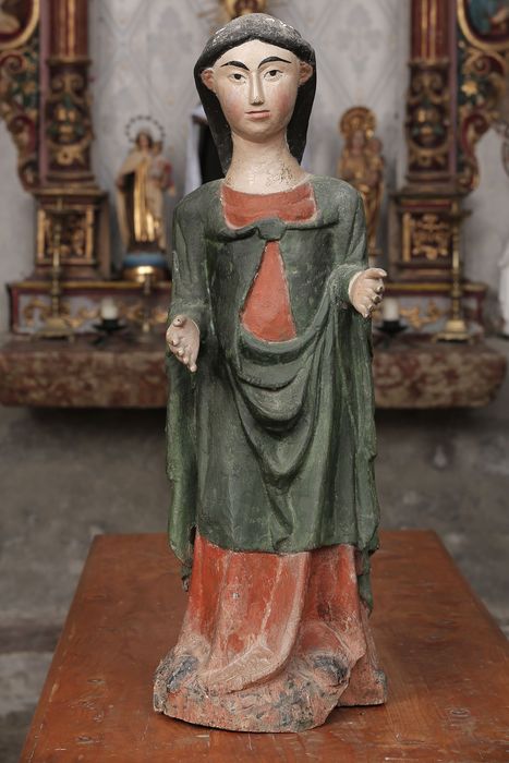 Statue : sainte Marguerite