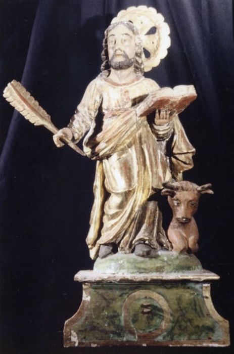 statue : Saint Luc rédigeant son Evangile - © Ministère de la Culture (France), Centre de conservation et de restauration du patrimoine des Pyrénées-Orientales – Tous droits réservés