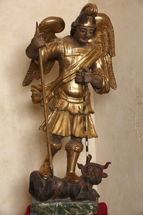 statue : Saint Michel terrassant l'Hérésie - © Ministère de la Culture (France), Centre de conservation et de restauration du patrimoine des Pyrénées-Orientales – Tous droits réservés