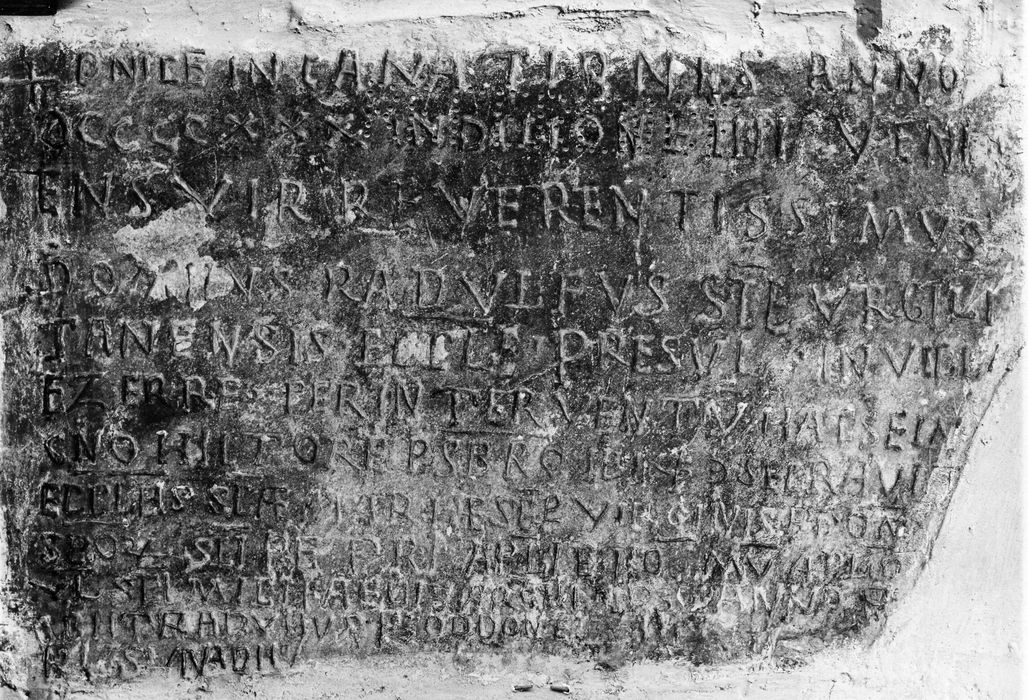 plaque commémorative de la consécration de l'église