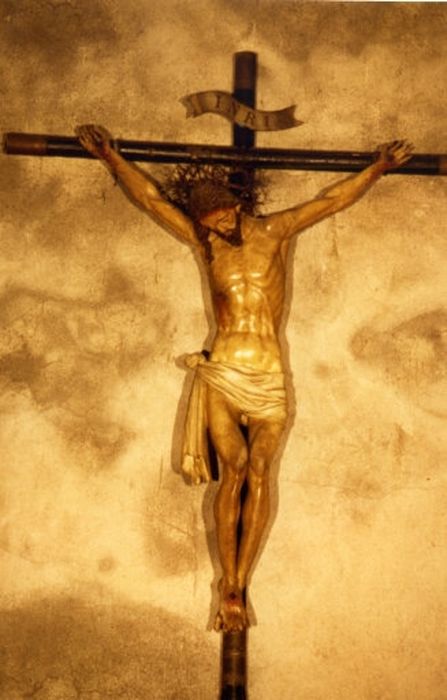 statue de procession : Christ en croix - © Ministère de la Culture (France), Centre de conservation et de restauration du patrimoine des Pyrénées-Orientales – Tous droits réservés