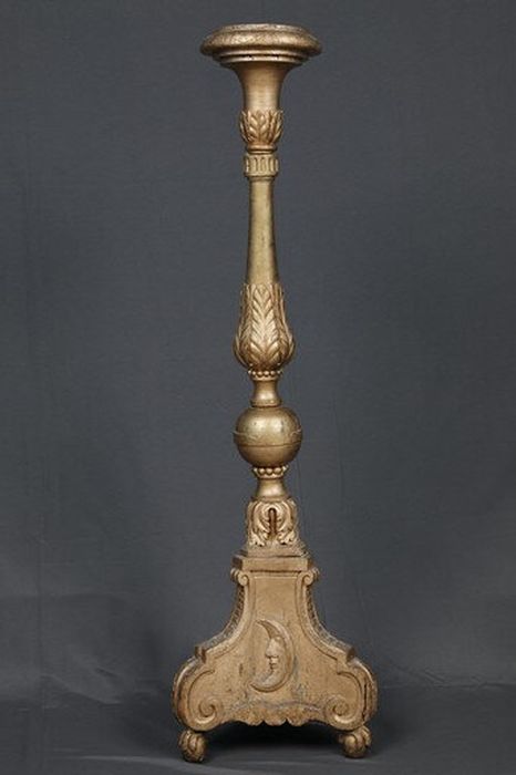 chandelier dits Les trois piliers ou colonnes - © Ministère de la Culture (France), Centre de conservation et de restauration du patrimoine des Pyrénées-Orientales – Tous droits réservés