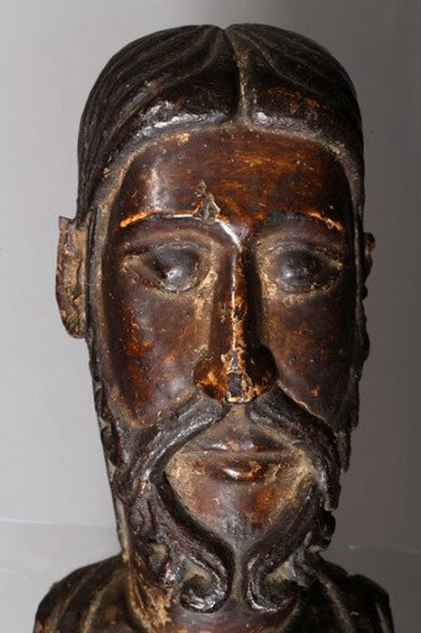 statue (statuette) : Christ triomphant, détail - © Ministère de la Culture (France), Centre de conservation et de restauration du patrimoine des Pyrénées-Orientales – Tous droits réservés