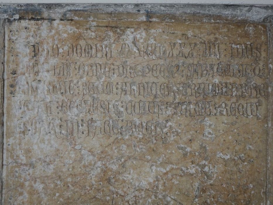 Plaque funéraire de Pierre Sabatier, détail