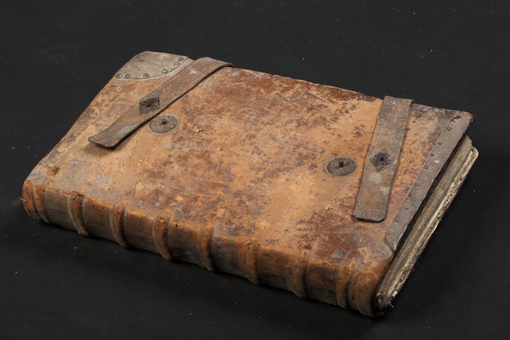 livre de messe - © Ministère de la Culture (France), Centre de conservation et de restauration du patrimoine des Pyrénées-Orientales – Tous droits réservés